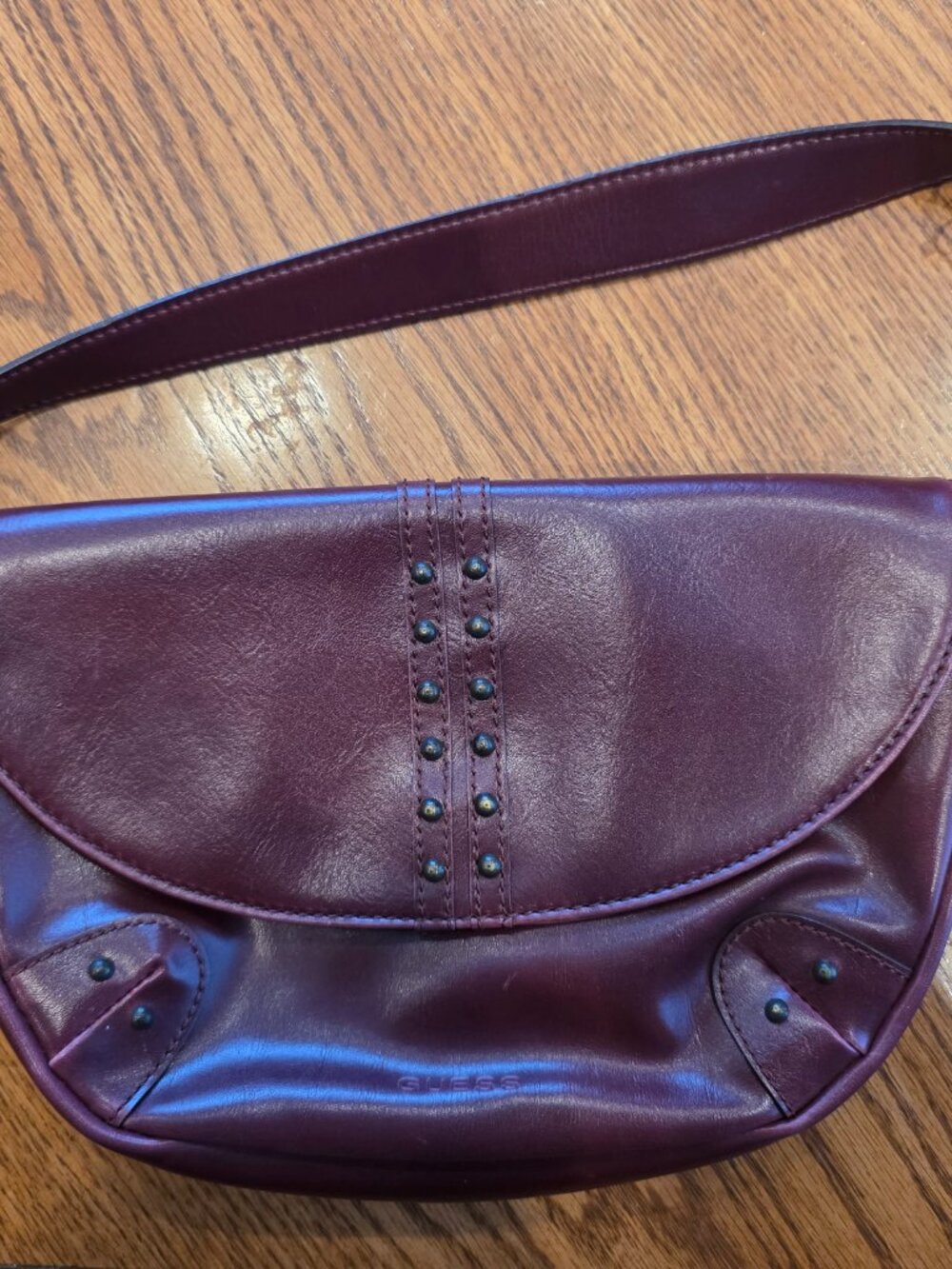 Guess handbag - Picture 2 of 4